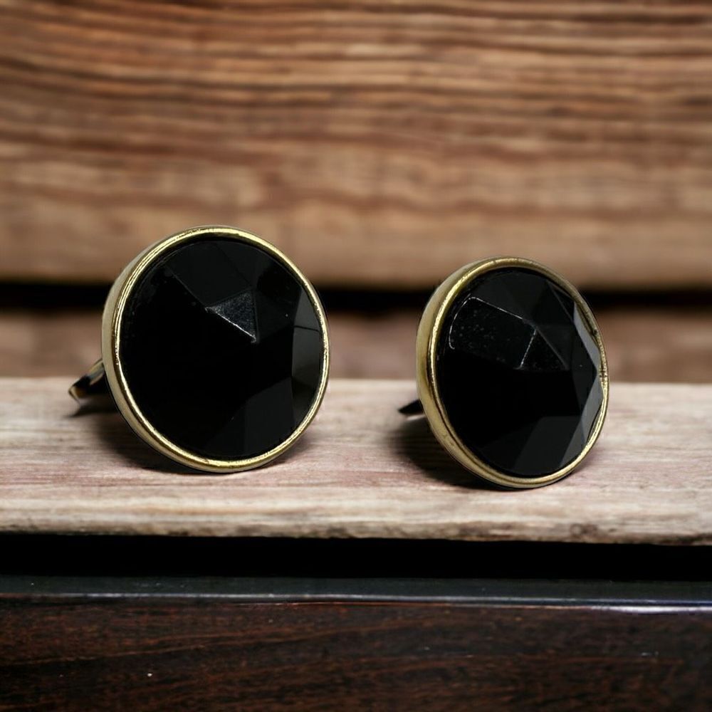 Vintage black center with gold toned accent round stud earrings